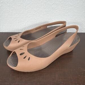 Crocs Sandals Women’s 8 Mabyn Tan Brown Peep Toe Slingback Wedge